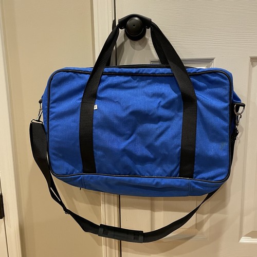 Robuste Reisetasche hergestellt in NY USA mit mittlerer Flugtasche wie Nylon-Schultertasche mit zwei Reißverschluss - Bild 3 von 16