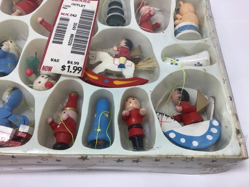 Vintage Sears Wooden Christmas Ornaments 14 Pieces NOS - Picture 4 of 6