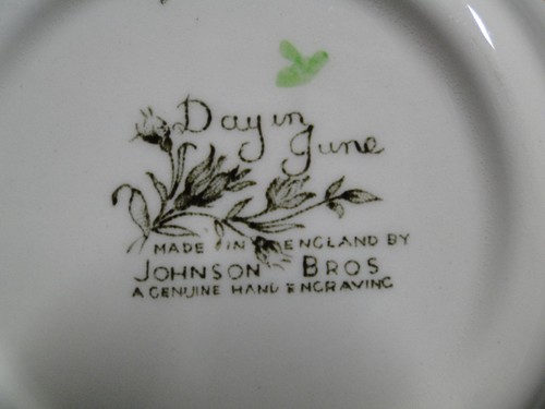 Johnson Brothers Day in June, Multicolored Florals: Fruit Bowl, 5 1/4", As Is - Picture 6 of 7