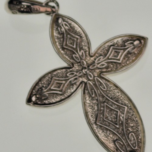 Feinstes Gold 14K Sterlingsilber zweifarbig Diamantschliff Kreuz mit Akzent Anhänger - Bild 8 von 9