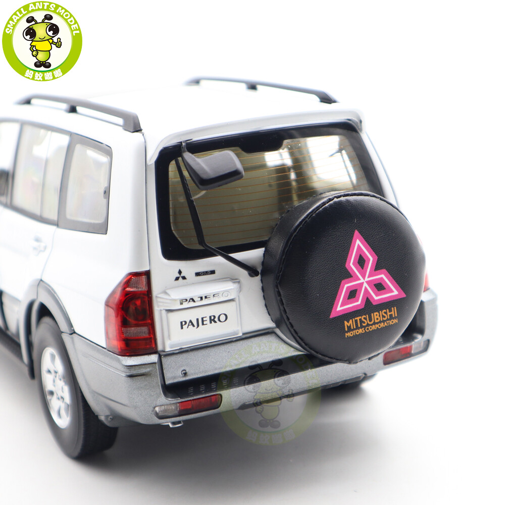 1/18 Mitsubishi PAJERO V73 YC MODEL White Diecast Model Toy