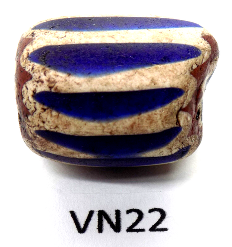 OLD Venetian Chevron African Trade Bead Estate Collection  VN22   Bg 11a - Picture 1 of 2