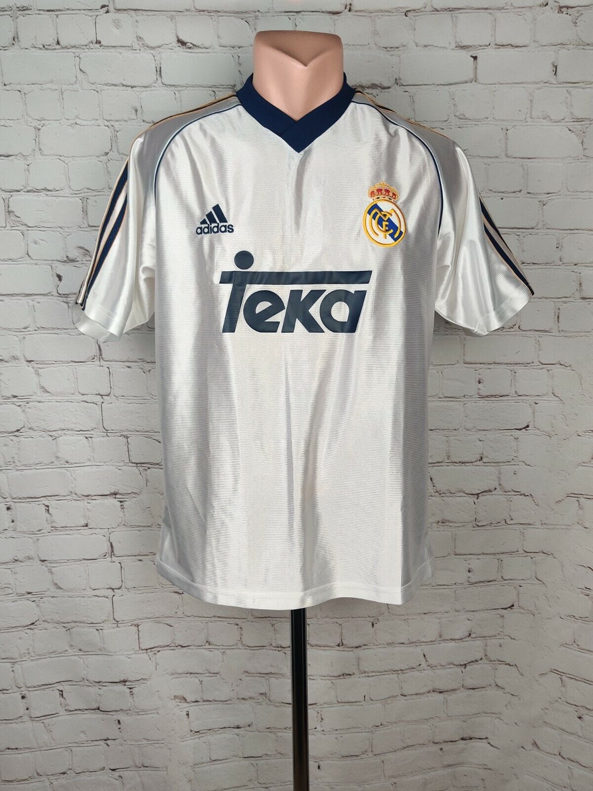 teer als resultaat Onbelangrijk Football shirt soccer FC Real Madrid Home 1998/1999/2000 Adidas Jersey Kids XL | eBay teer als resultaat Onbelangrijk Football shirt soccer FC Real Madrid Home 1998/1999/2000 Adidas Jersey Kids XL | eBay