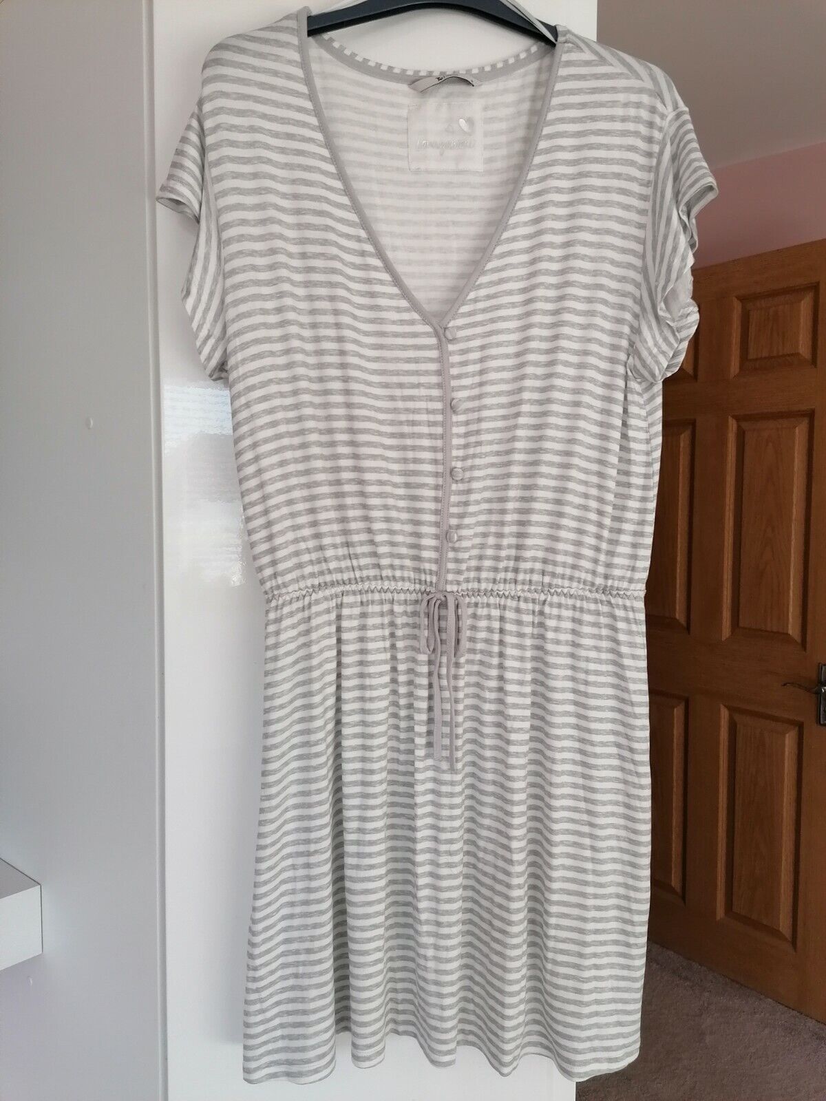 Picture 1 of 6