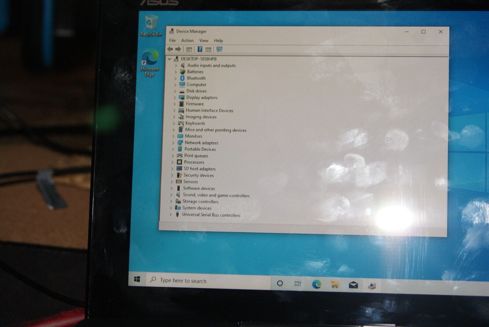 ASUS Transformer Book T100TA 10.1" 32GB, Intel Atom Quad-Core, 1.46GHz, 2GB - Picture 6 of 11