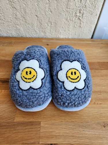 Women Furry Smile Flower soft winter warm Slippers casual house indoor Pink Gray - Picture 6 of 8