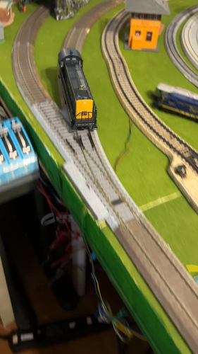 Model Power ALCO 1000 HP Yard Switcher Santa Fe 3415 with box - running video - Video 1 of 1