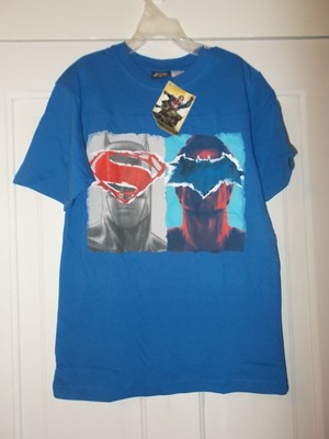 292 NWOT Ages 7-13 Boys Batman VS Superman Short Sleeve T-Shirt Top