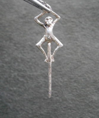 Hanging Long Tailed Monkey Vintage Sterling Silver Bracelet Charm Pendant 1.6g
