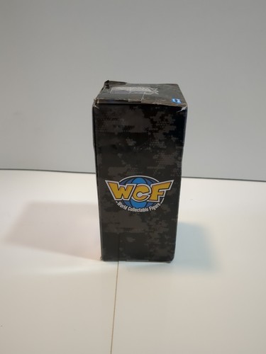 Attack on Titan Figure Levi WCF LOOT CRATE EXCLUSIVE RARE - Picture 2 of 7