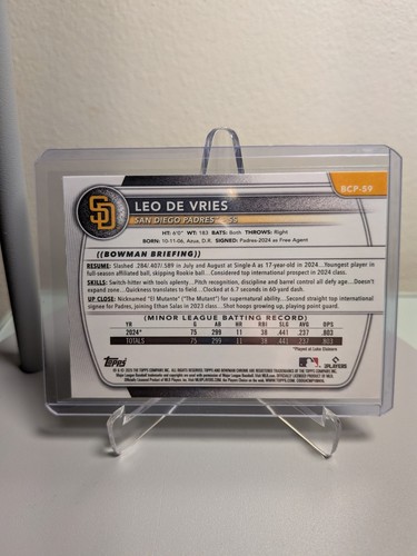 2025 Bowman Chrome - Leo De Vries - Aqua X-Fractor /125 - San Diego Padres - Picture 2 of 2