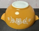 Vtg Mid-Century 1960’s Pyrex Butterfly Gold 1.5Qt #442 Cinderella Mixing Bowl
