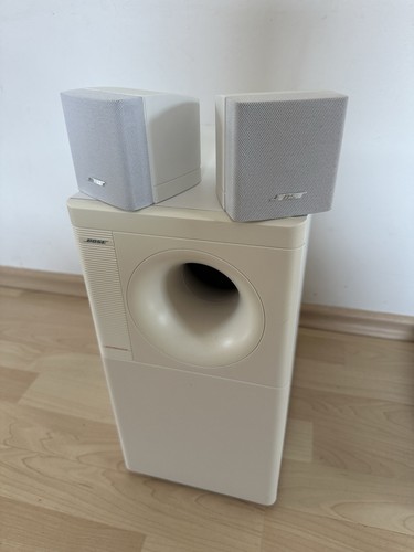 Bose Stereoanlage + Subwoofer + 2 Cubes + CD Player-Acoustimass 3 Series IV,Weiß - Bild 2 von 13