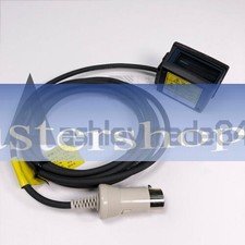 1PCS NEW Omron V500-R521C2 Barcode Reader