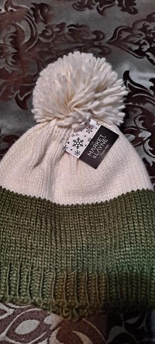 Market & Lynne Pom Hat White/Green, NWT - Picture 2 of 5