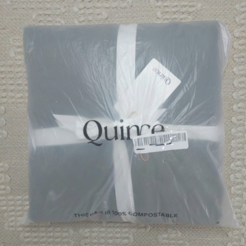 NWT! Quince Organic Bamboo Olive Duvet Cover! Full/ Queen! (314) - Picture 9 of 9