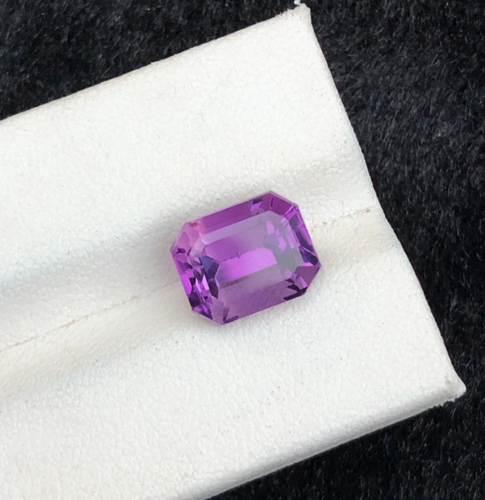 4,70 ct natürlicher geschliffener Amethyst Smaragdform loser Edelstein aus Brasilien. - Bild 5 von 9