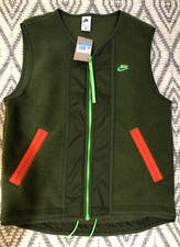 Nike Sportswear Men  s Size M Essentials Fleece Zip Front Vest Green Brand New.