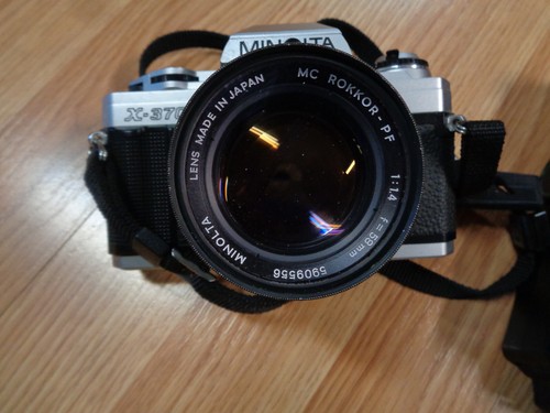 Minolta X-370 35mm Film SLR Camera Kit with 58mm OEM Lens Tested, Working Japan - Picture 2 of 3