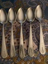 5 Pc. Vintage WM ROGERS MFG Co IS IVANHOE 6" Teaspoons