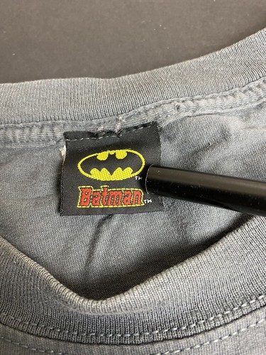 Batman Shirt Large Armor Vintage Style Animated Dark Knight Yellow Grey E55 - Picture 5 of 7