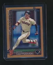 MIKE YASTRZEMSKI 2025 TOPPS GOLD PARALLEL 1086/2025 #186