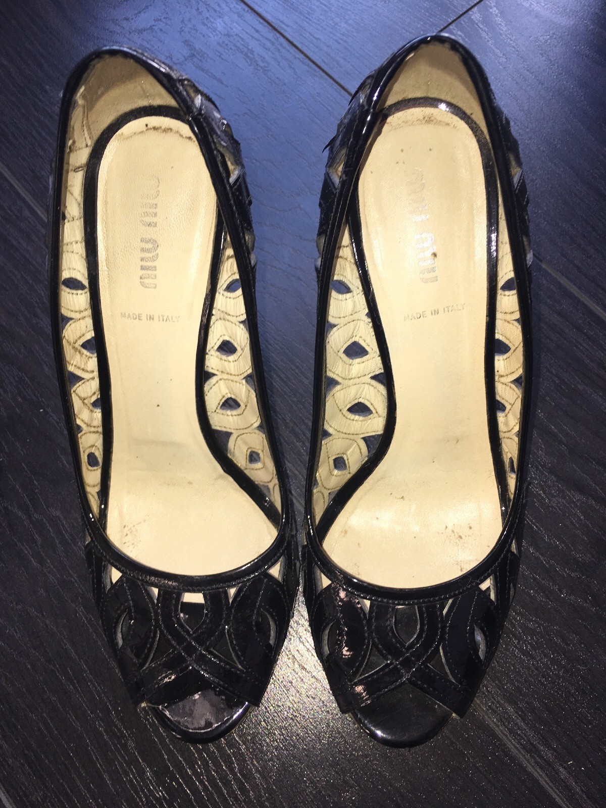MIU MIU BLACK LASER CUTOUT PATENT LEATHER PEEP TOE PUMPS SZ 39 MIU MIU BLACK LASER CUTOUT PATENT LEATHER PEEP TOE PUMPS SZ 39