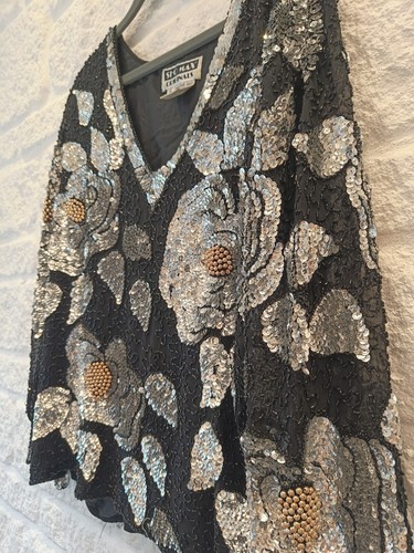 Sho Max Originals glamouröses Damentop Pailletten reine Seide schwarz silber Größe 1 X Vintage - Bild 10 von 12