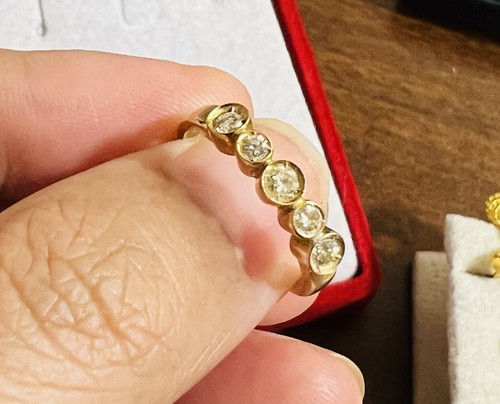 K18 Japan Yellow Fine Gold Ring With .27 Carat Diamond fits 2.8grams 7”/7.5” - Picture 2 of 24
