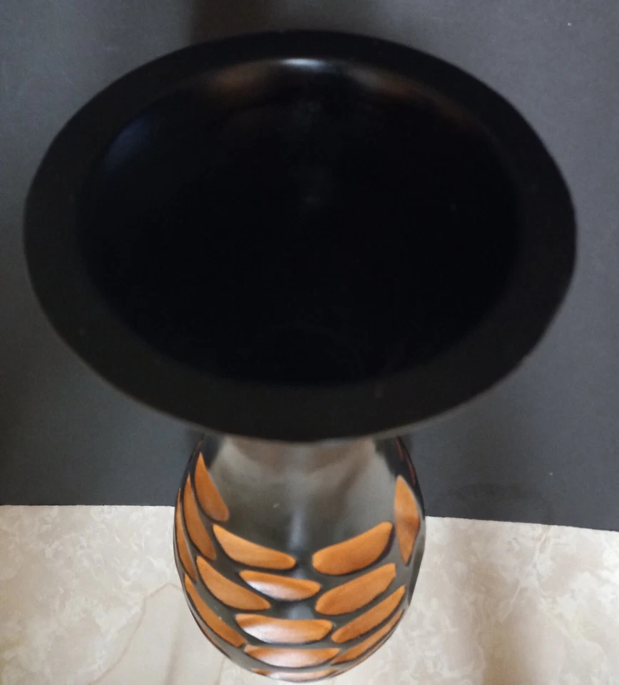 Jarrón de mango con talla Foto 4 de 4