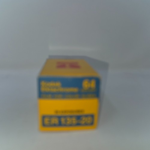 Kodak Ektachrome Slide Duplicating Film 5071 E-6 ER 135-20 2 Rolls 64 Daylight - Picture 5 of 12
