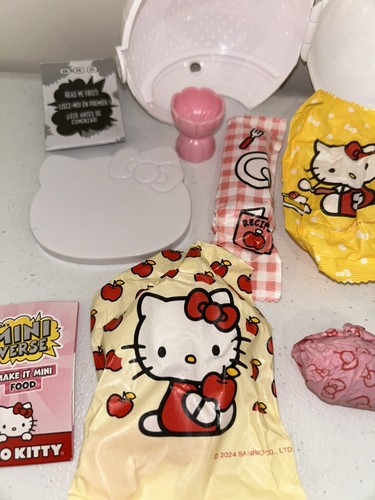 Hello Kitty Mini Verse Fruit Boba Tea New - Picture 3 of 8