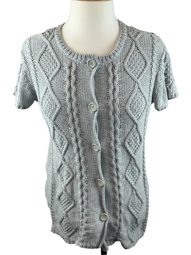 Suéter gris de manga corta tejido con cable grande de Calvin Klein Jeans para mujer - Imagen 1 de 11