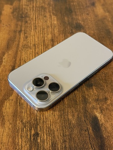 Apple iPhone 15 Pro 128 Go Verizon - État quasi parfait - Titane �� - Photo 4 sur 6