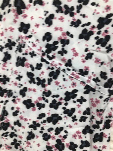 Scrub Star Women's Size M Cheetah Bloom Scrub Top Black & White NWT - Picture 7 of 14