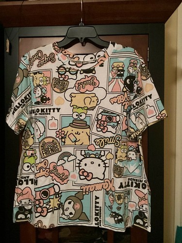 SANRIO HELLO KITTY AND FRIENDS WOMEN'S PLUS T-SHIRT CARTOON GRAPHICS - NWT - Picture 1 of 4
