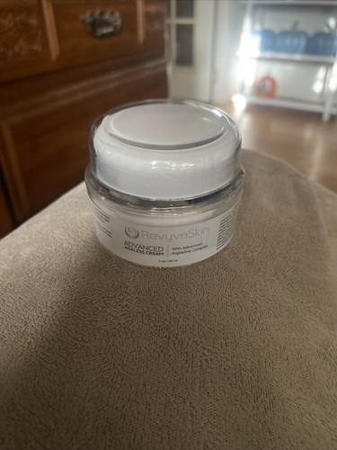 Revyve Skin Advanced Ageless Cream - Reduce Appearance of Fine Lines & Wrinkles - Picture 2 of 2