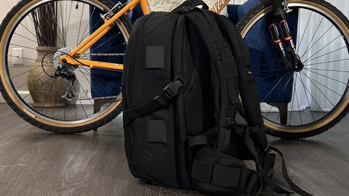 Lowepro CompuTrekker AW Backpack - carry Cameras, Lenses, plus Laptop/Notebook - Picture 8 of 16