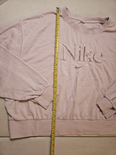 Nike Femme Velour Logo Women's Crew Neck Pullover Sweatshirt Haze Pink Purple - Picture 4 of 8