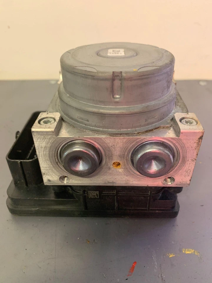 ✅ Bomba ABS Toyota Yaris 2017 PN:DB1S437A0 OEM Foto 4 de 4