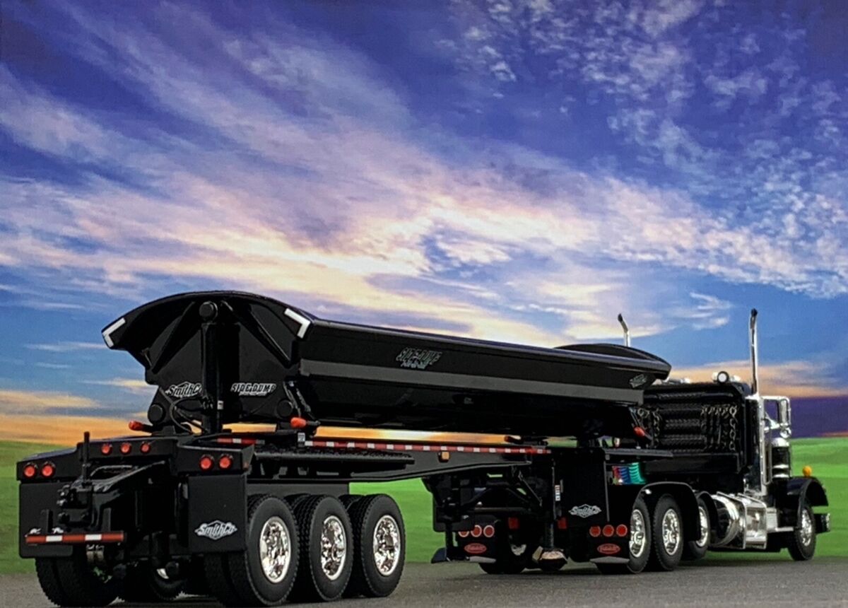1/64 DCP BLACK PETERBILT 359 TRI AXLE W/ SMITHCO TRI AXLE