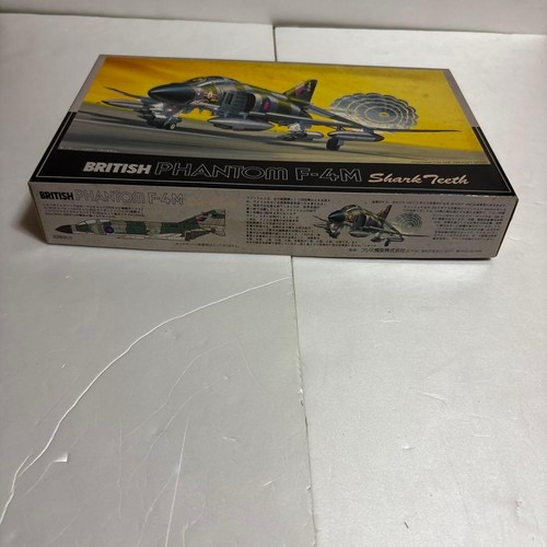 Fujimi Phantom F4M Shark Teeth 1/72 British Aircraft Plastic Model Kit - Picture 2 of 5