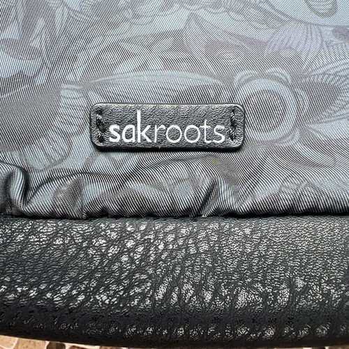 Sakroots Artist Circle Fold Over Crossbody Bag With Charms; New With Tags - Picture 2 of 16