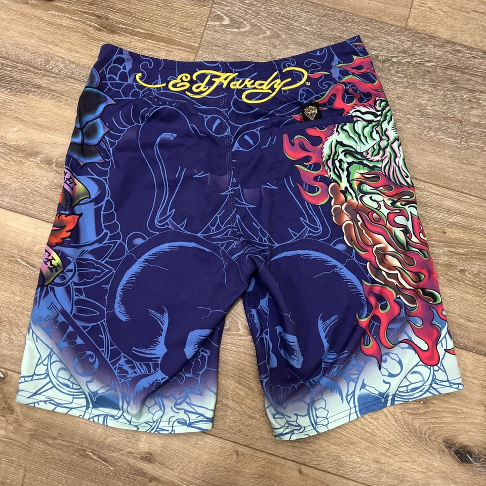 Pantalones Cortos De Colección Y2K Ed Hardy Tatuaje Tigre Calavera Surf O Die Natación Patinador Para Hombres 32 Foto 3 de 4