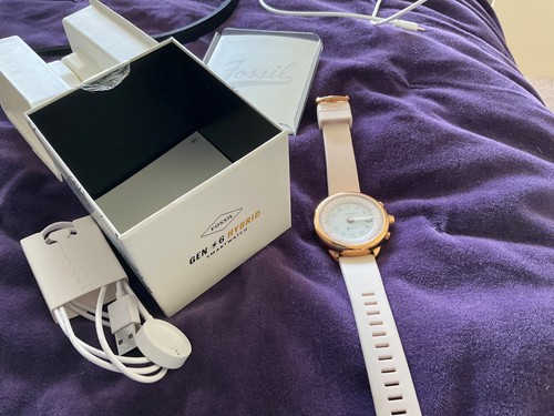 Fossil Gen 6 Hybrid smartwatch used in excellent condition - Picture 2 of 8