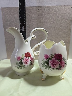 Two formalities.Rose Pitcher Trimmed with Gold, egg vase.