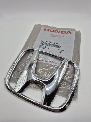 Honda Civic Mk10 2015- Genuine Front Badge Emblem 75700TA0A00 New OEM Part - Picture 1 of 10