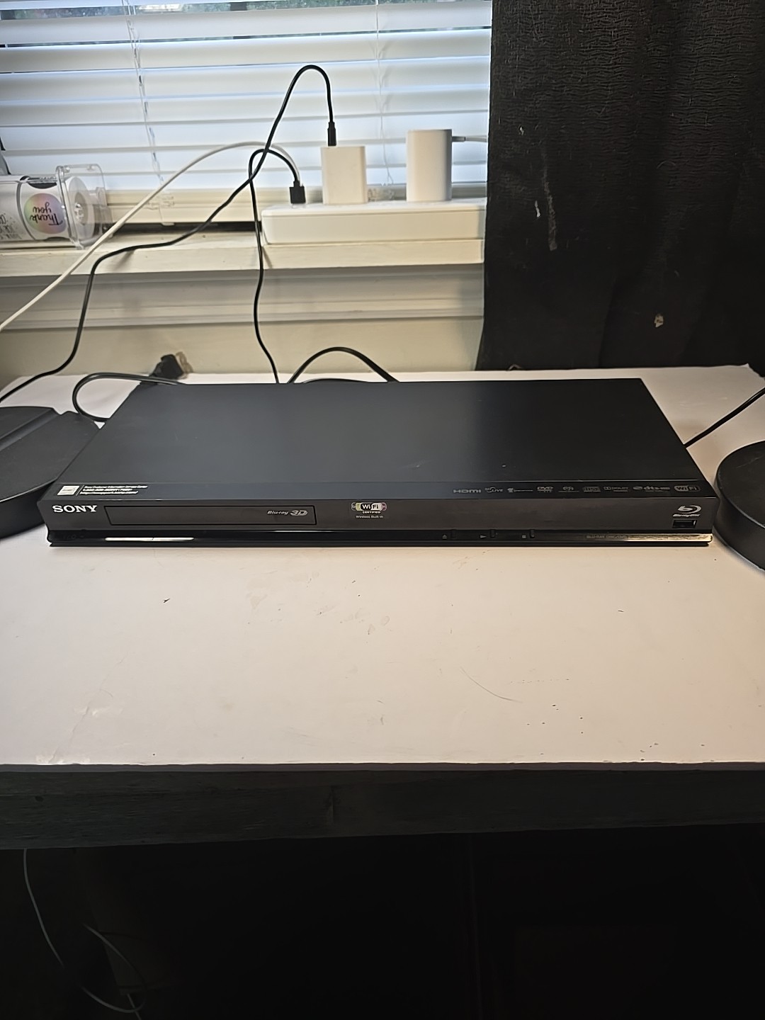 Sony BDP-S580 3D Blu-ray Disc Player Wi-Fi HDMI USB BD-Live. No Remote