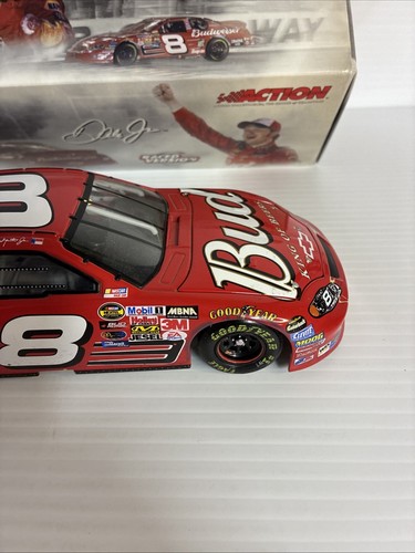 2004 Dale Earnhardt Jr. #8 Budweiser Bristol Raced Win Version 2004 Monte Carlo - Picture 11 of 23
