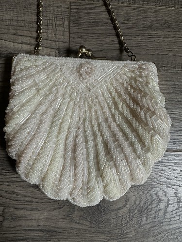La Regale Vintage Beaded Clam Shell Evening Purse Mini Bag Cross Body Chain - Picture 2 of 14